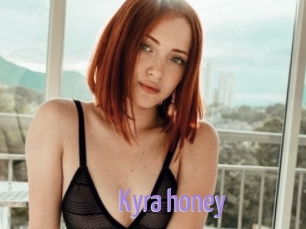 Kyra_honey