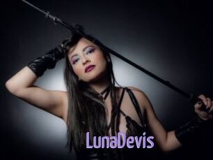 LunaDevis
